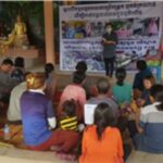 마믈주민들을 모아 교육중인 이철희소장